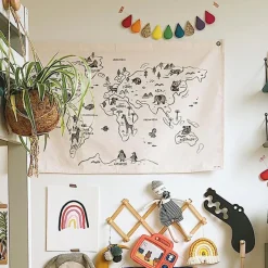 Affiche en tissu Carte du monde|Rose in April Sale