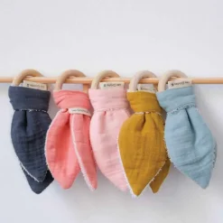 Hot Les Griottes Anneau de dentition en bois Beige (rosé personnalisable)