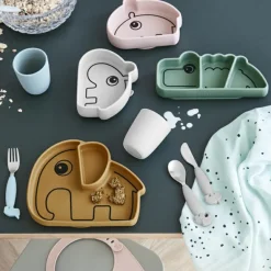 Assiette à compartiments antidérapante silicone Croco vert|Done by Deer Best