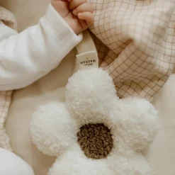 Attache tétine Fleur moumoute Ecru-Beige|Atelier Wagram Sale