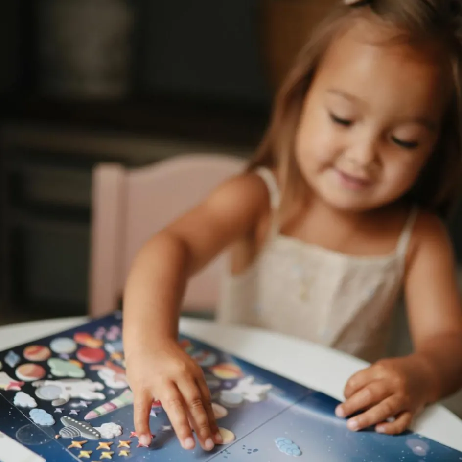 Sale Mushie Autocollants réutilisables Sticker Book Space