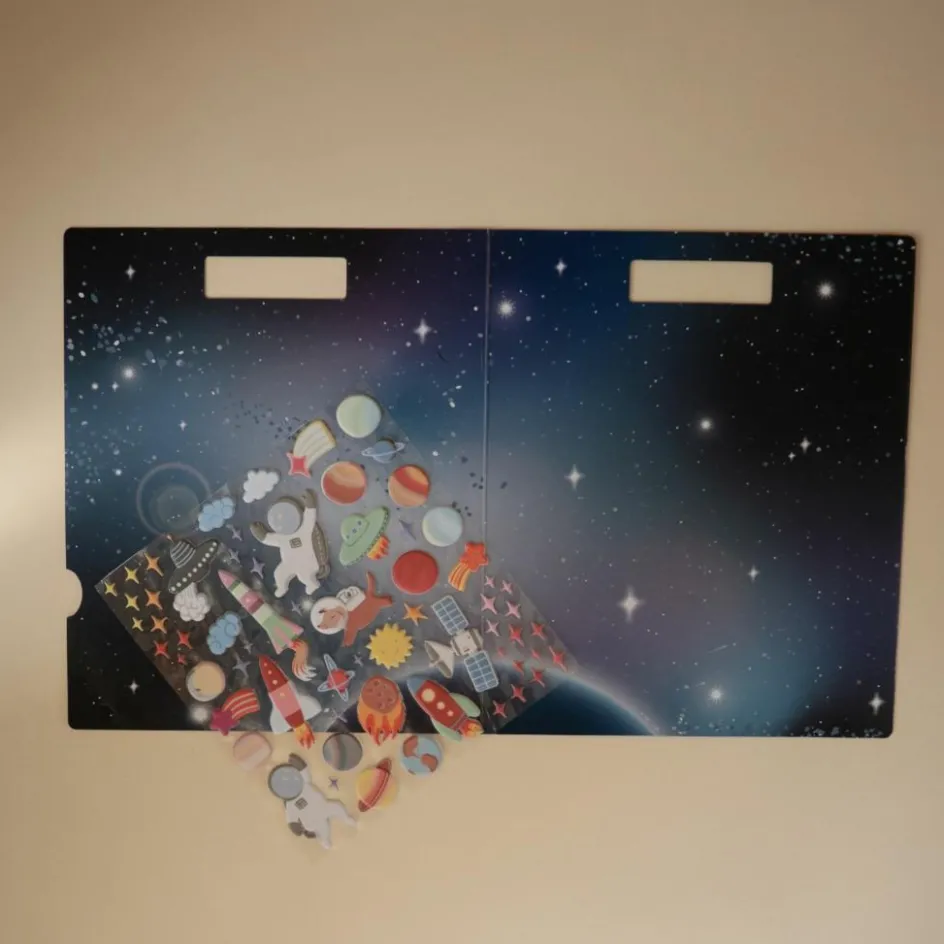 Sale Mushie Autocollants réutilisables Sticker Book Space