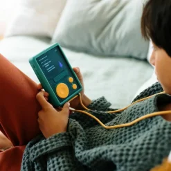 Baladeur interactif Flam avec coque verte|Lunii Best