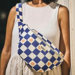 Banane à langer Comme un bonbon Romy damier bleu|BEBEL Clearance