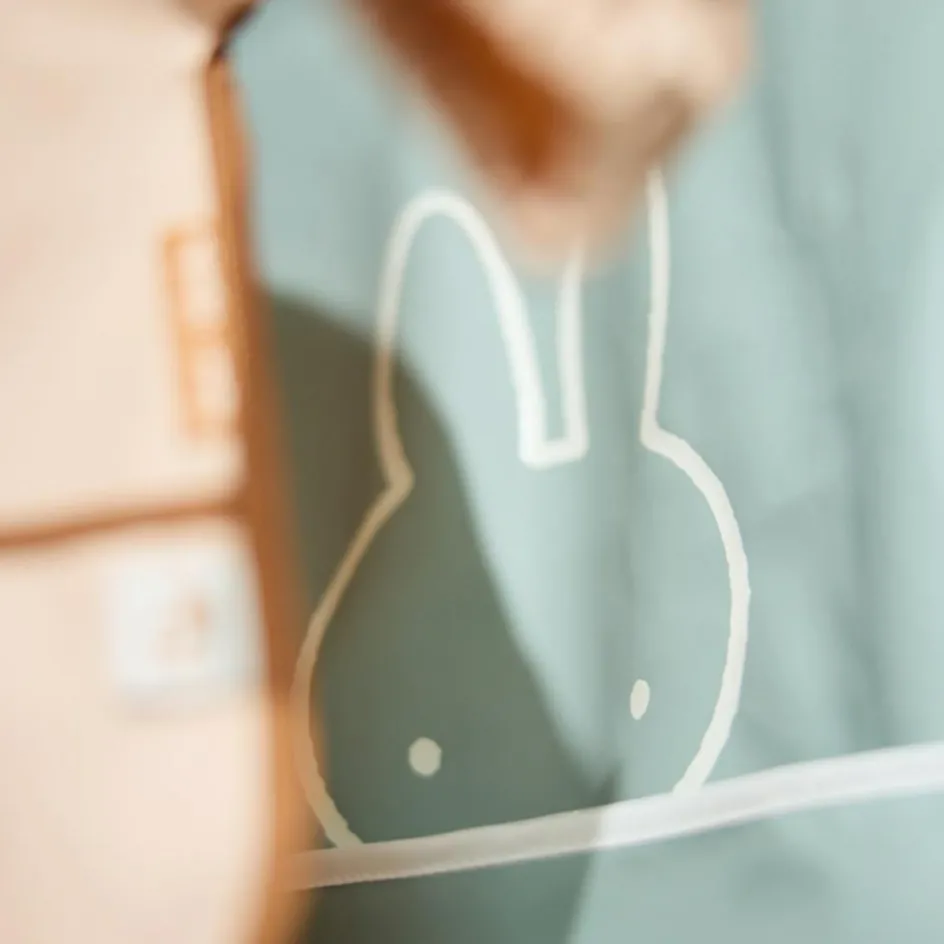 Bavoir à manches imperméable Miffy Peekaboo Sea Green|Jollein Discount