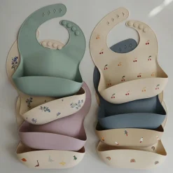 Bavoir à poche en silicone Boats|Mushie Sale