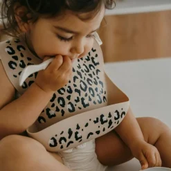 Bavoir Sauvage|Zakuw Hot