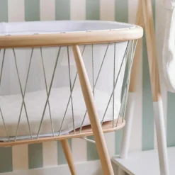 Berceau à bascule Kumi Mousse Lichen|Charlie Crane Online