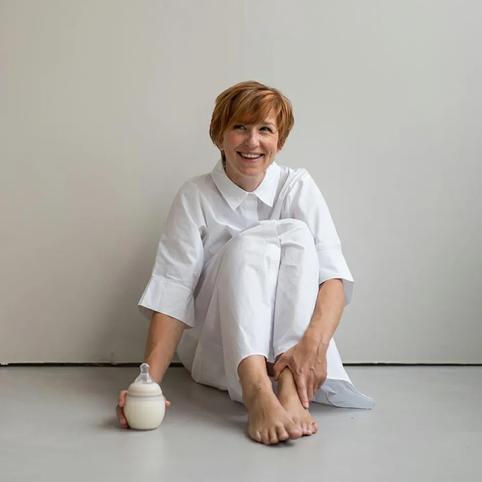 Outlet Elhée Biberon anti-colique en silicone sand (150 ml)