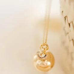 Bola de grossesse Gri-Gri Ginkgo chaîne (or jaune 18 carats)|Pleine Lune Clearance