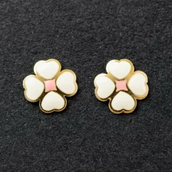 Boucles d'oreilles fleur rose émaillée blanche (or jaune 375°)|Daniel Crégut Online