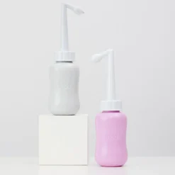 Hot Frida Bouteille de lavage périnéale renversée