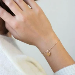 Bracelet médaille coeur chaîne perlée personnalisable (plaqué or)|Petits trésors New