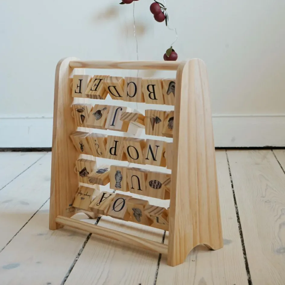 Cadre de cubes en bois abécédaire|Konges Slojd Online