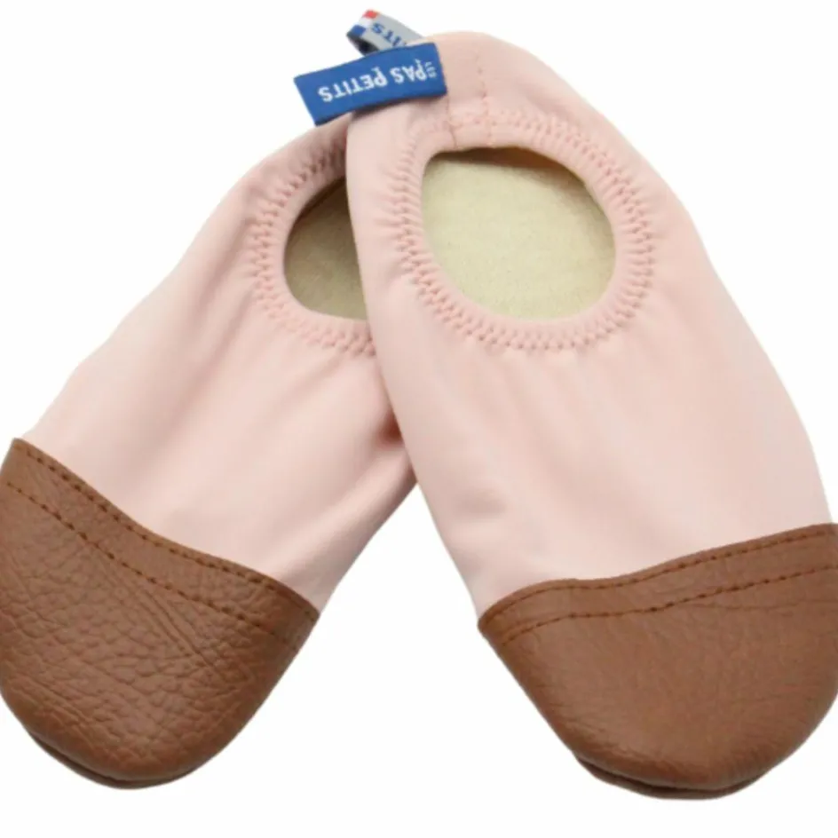 Online Les Pas Petits Chaussons tout-terrain Les Petits Roses (pointures 21-23)