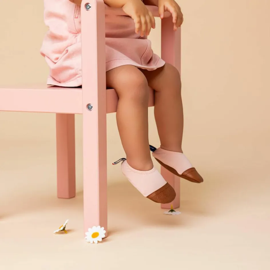 Online Les Pas Petits Chaussons tout-terrain Les Petits Roses (pointures 21-23)