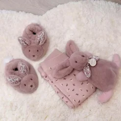 Discount Doudou et Compagnie Coffret Chaussons et Doudou Rose Lapin Doudou