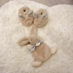 Coffret Chaussons et Doudou Beige Lapin Doudou|Doudou et Compagnie Sale