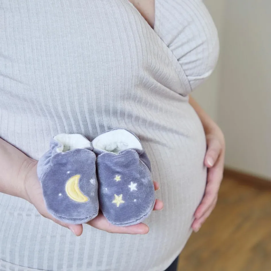 Hot Kaloo Coffret de naissance chaussons et bracelet sonore Eléphant