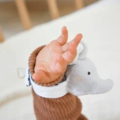 Hot Kaloo Coffret de naissance chaussons et bracelet sonore Eléphant