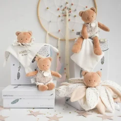 Hot Doudou et Compagnie Coffret doudou pétales Ours Attrape-rêves
