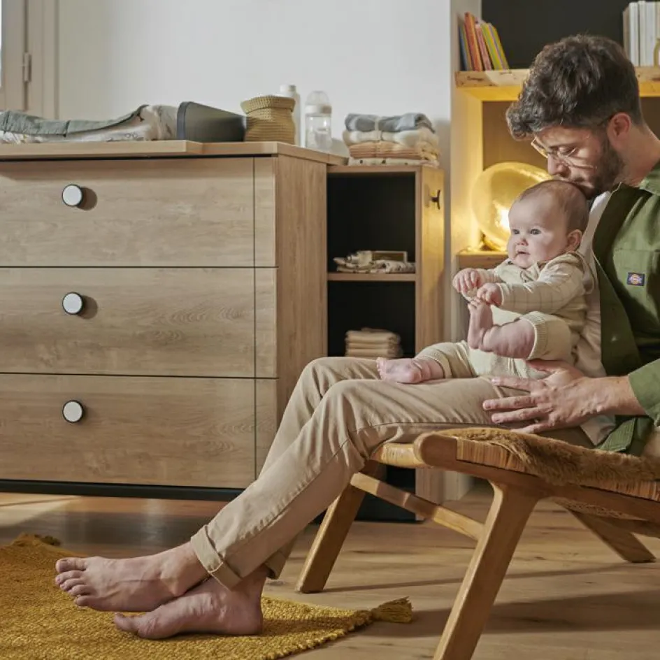 Commode à langer 3 tiroirs en chêne blond noir Marcel|Galipette Outlet