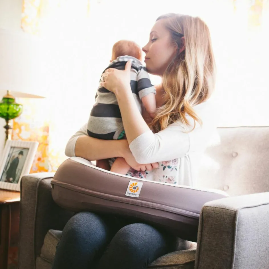 Discount Ergobaby Coussin d'allaitement avec sangle Natural Curve