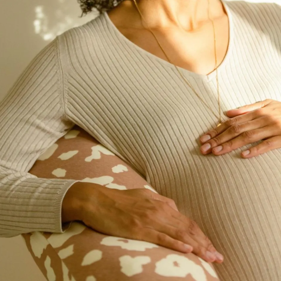 Outlet Béaba Coussin de grossesse Big Flopsy™ Jersey de coton imprimé Savannah Bloom