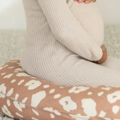 Outlet Béaba Coussin de grossesse Big Flopsy™ Jersey de coton imprimé Savannah Bloom