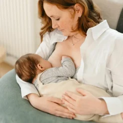 Coussin de maternité Buddy Corduroy Green|Doomoo Clearance