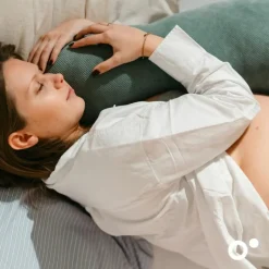 Coussin de maternité Buddy Corduroy Green|Doomoo Clearance