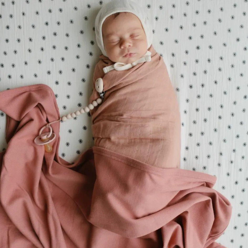 Couverture bébé côtelée Blush (90 x 90 cm)|Mushie Clearance