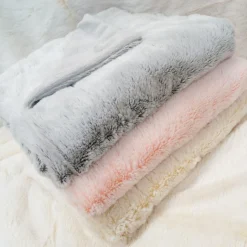 Hot Domiva Couverture Microdoux Snow lait fraise (75 x 100 cm)