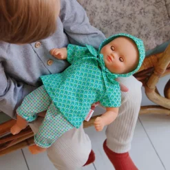 Ensemble vêtements Pomea Petit Pan Zazen pour poupée|Djeco Discount