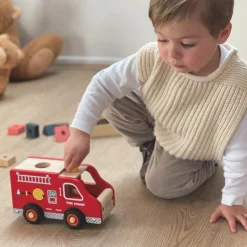 Sale Egmont Toys Grand camion de pompier en bois