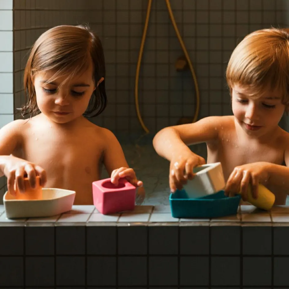 Outlet Oli & Carol Jouet de bain bateau en caoutchouc orange