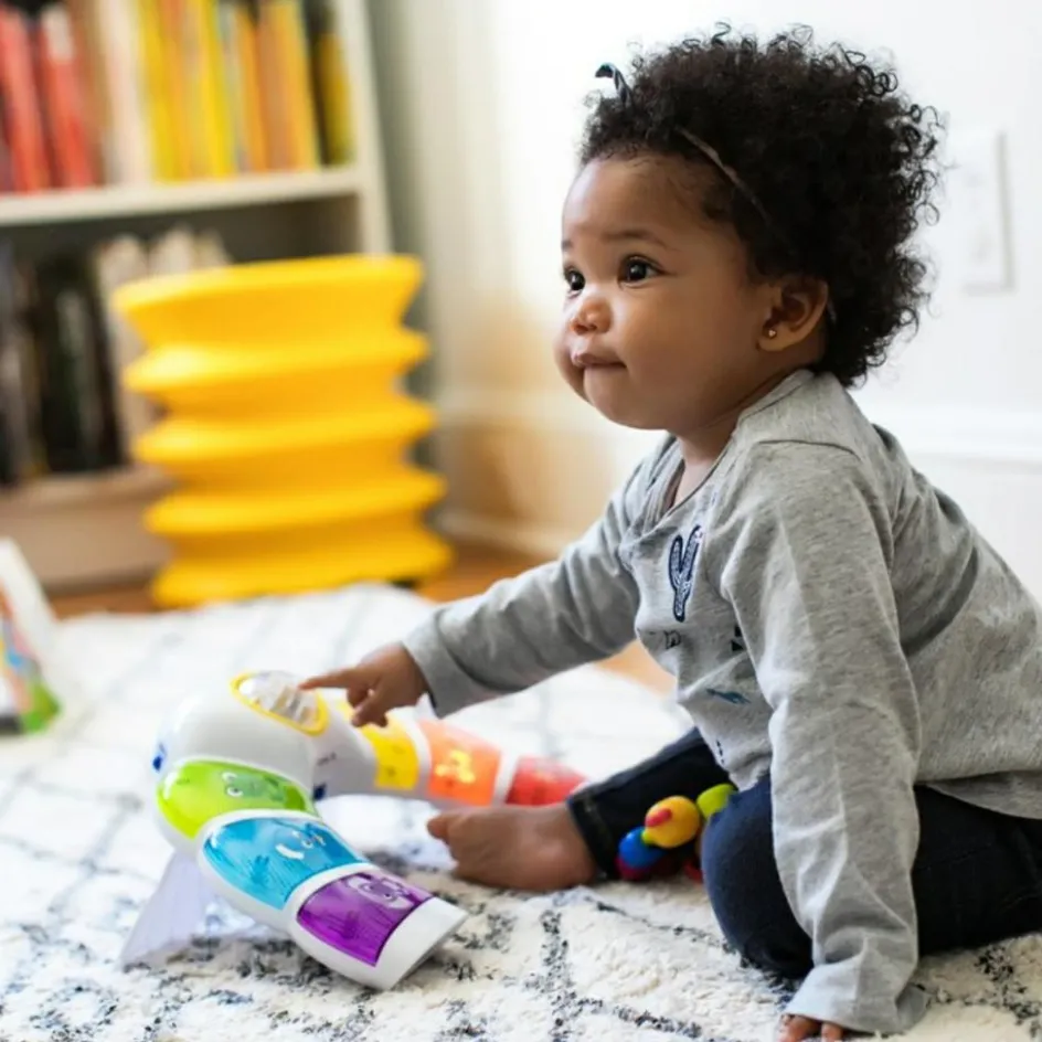 Jouet musical et multilingue Glow & Discover|Baby Einstein Online