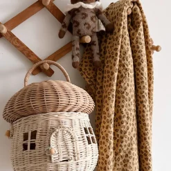 Best Rose in April Lange Bianca Mini Léopard Coffee (70 x 70 cm)