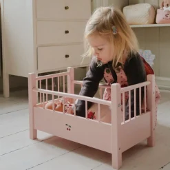 Lit pour poupée en bois rose|Konges Slojd Clearance