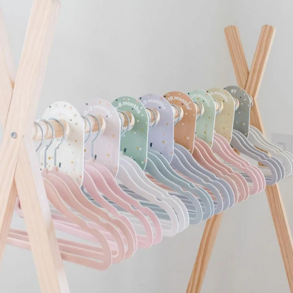 Hot 3 sprouts Lot de 15 cintres en velours rose