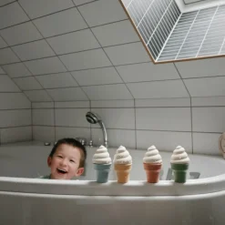 Sale Mushie Lot de 4 jouets de bain Ice Cream