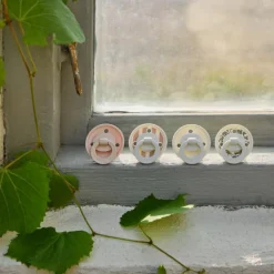 Lot de 2 sucettes Binky Garden Leo Toile (3 mois et +)|Elodie Details Sale