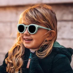 Lunettes de soleil Retro Happy Vert Sauge (2-4 ans)|Béaba Outlet