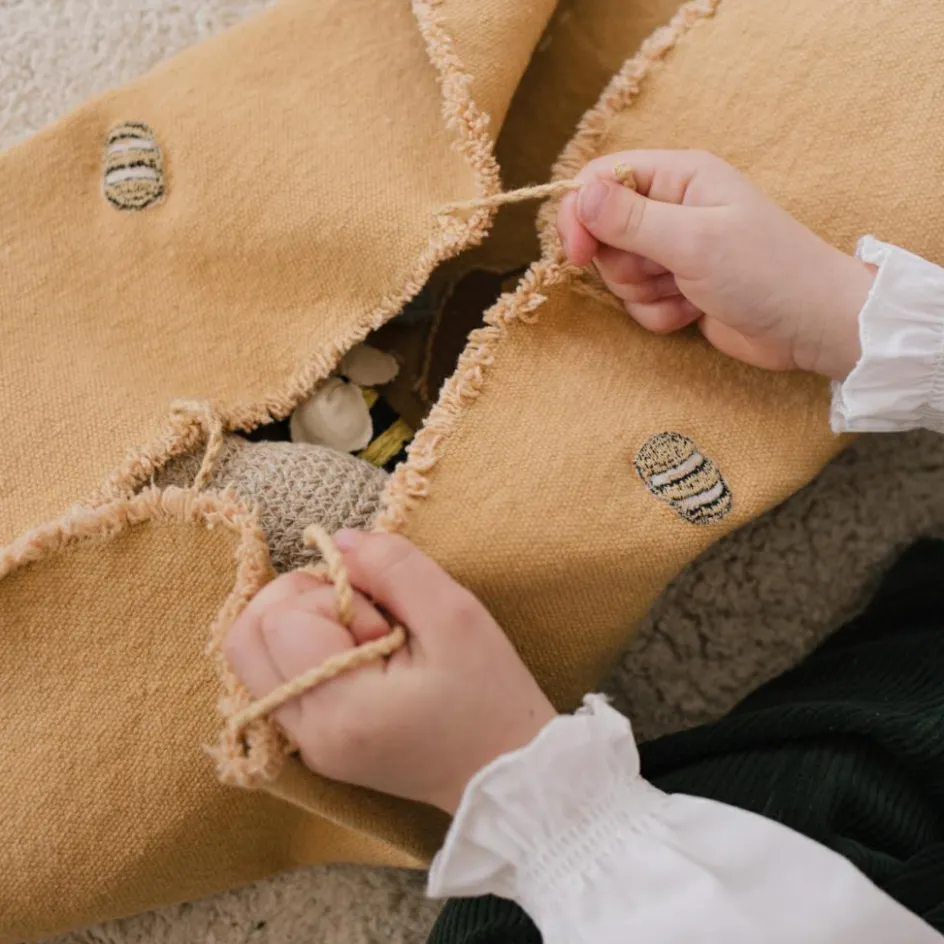 Mallette textile Green Toy Nectar to honey|Lorena Canals Clearance