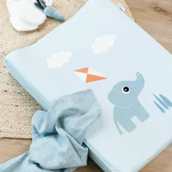Clearance Done by Deer Matelas à langer easy wipe Playground Bleu