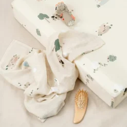 Discount Done by Deer Matelas à langer Tiny farm Sable