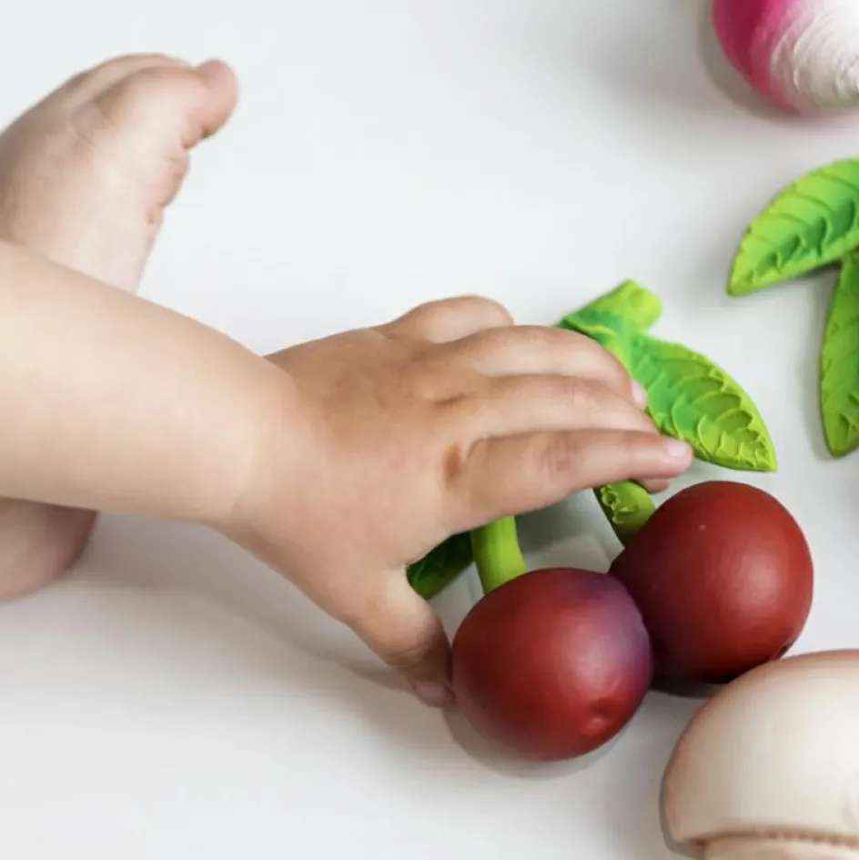 Mery la cerise en latex d'hévéa|Oli & Carol Sale