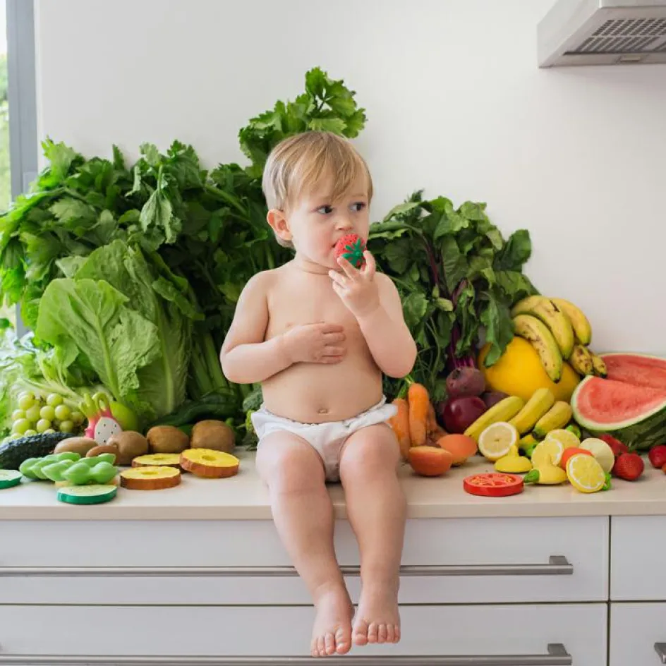 Outlet Oli & Carol Mini jouet de dentition Chewy Sweetie la fraise