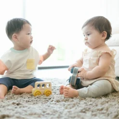 Mon petit bus en bois d'hévéa jaune|Plan Toys Sale