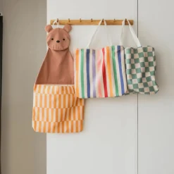 Hot Play&Go Organiseur mural 2 en 1 Toto Bear